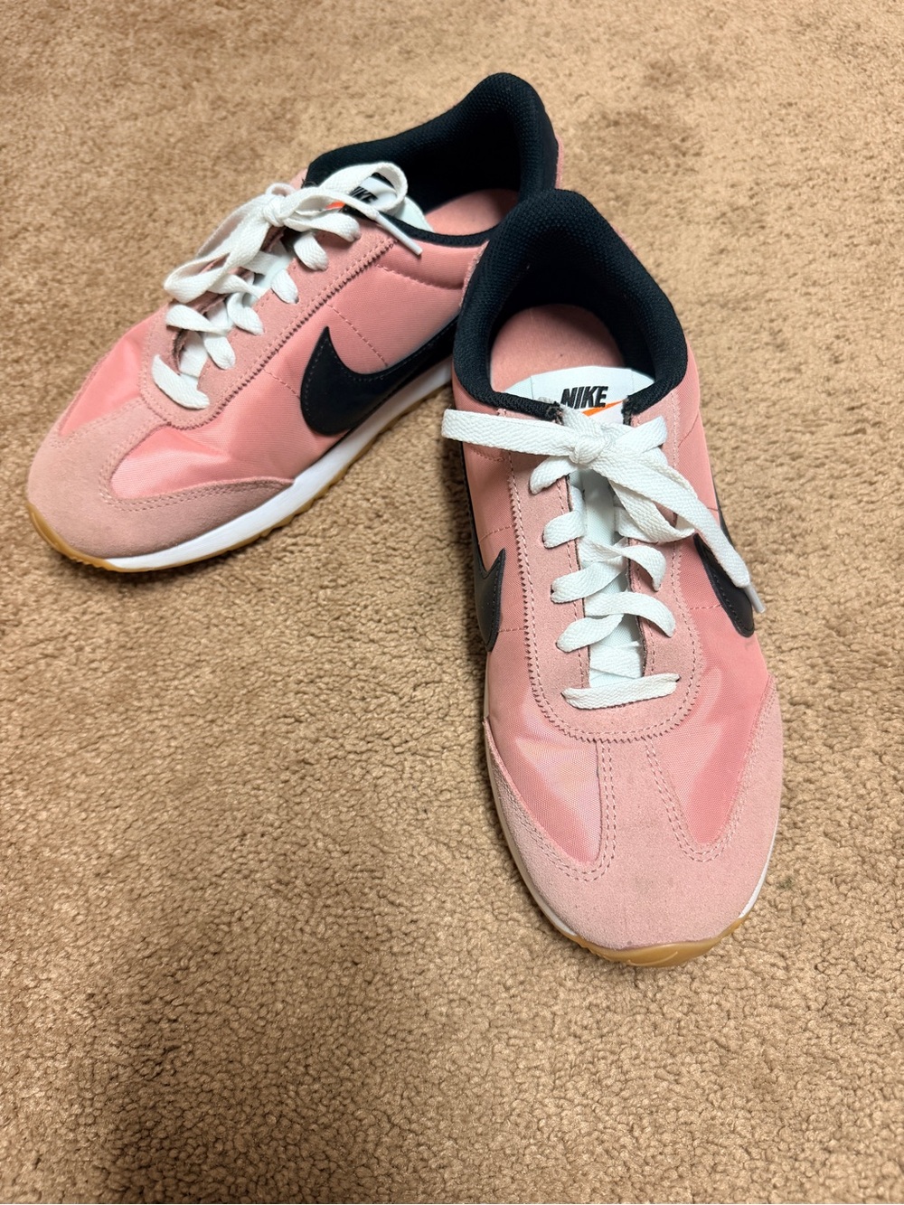 Nike Women’s Pacific Low Top sneakers
